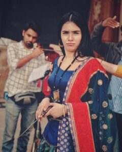 Humaima Malick Instagram - Hello sun 🌞 i don’t want to wake up #sunhittingjustright☀️ #thelegendofmaulajatt