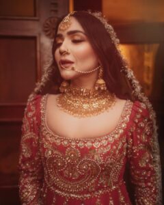 Humaima Malick Instagram - Mujhey yaqeen hai hum pey , tum pey or tumharay andar rahti hoi MAIMA ki mai pey :)
