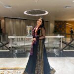 Humaima Malick Instagram - Thankyou pakistan for this ❤️ @mansoorakramofficial @humzak.makeup @shanaz.ramzi