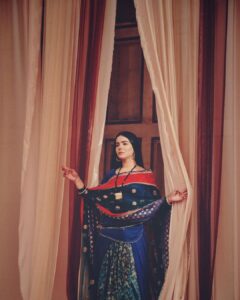 Humaima Malick Instagram - Hello sun 🌞 i don’t want to wake up #sunhittingjustright☀️ #thelegendofmaulajatt