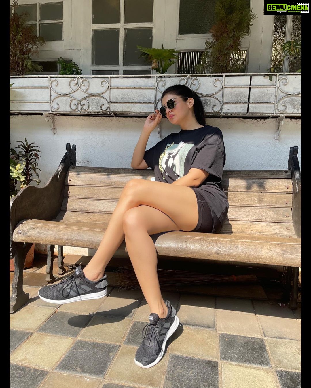Ihana Dhillon Instagram - Live in the sunshine, Swim the sea, Drink the wild air.