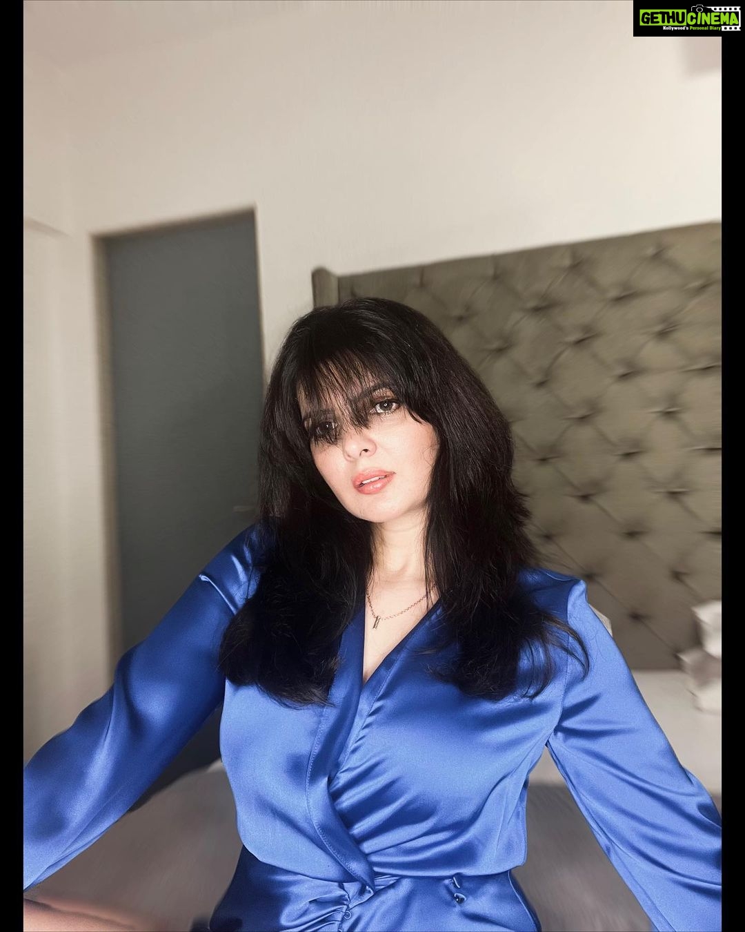 Ihana Dhillon Instagram - I will paint my mood In shades of BLUE ….*