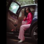 Ihana Dhillon Instagram - Life in metro 🚦 . . . . . 📷: @viplove_abhyankar Mumbai - मुंबई