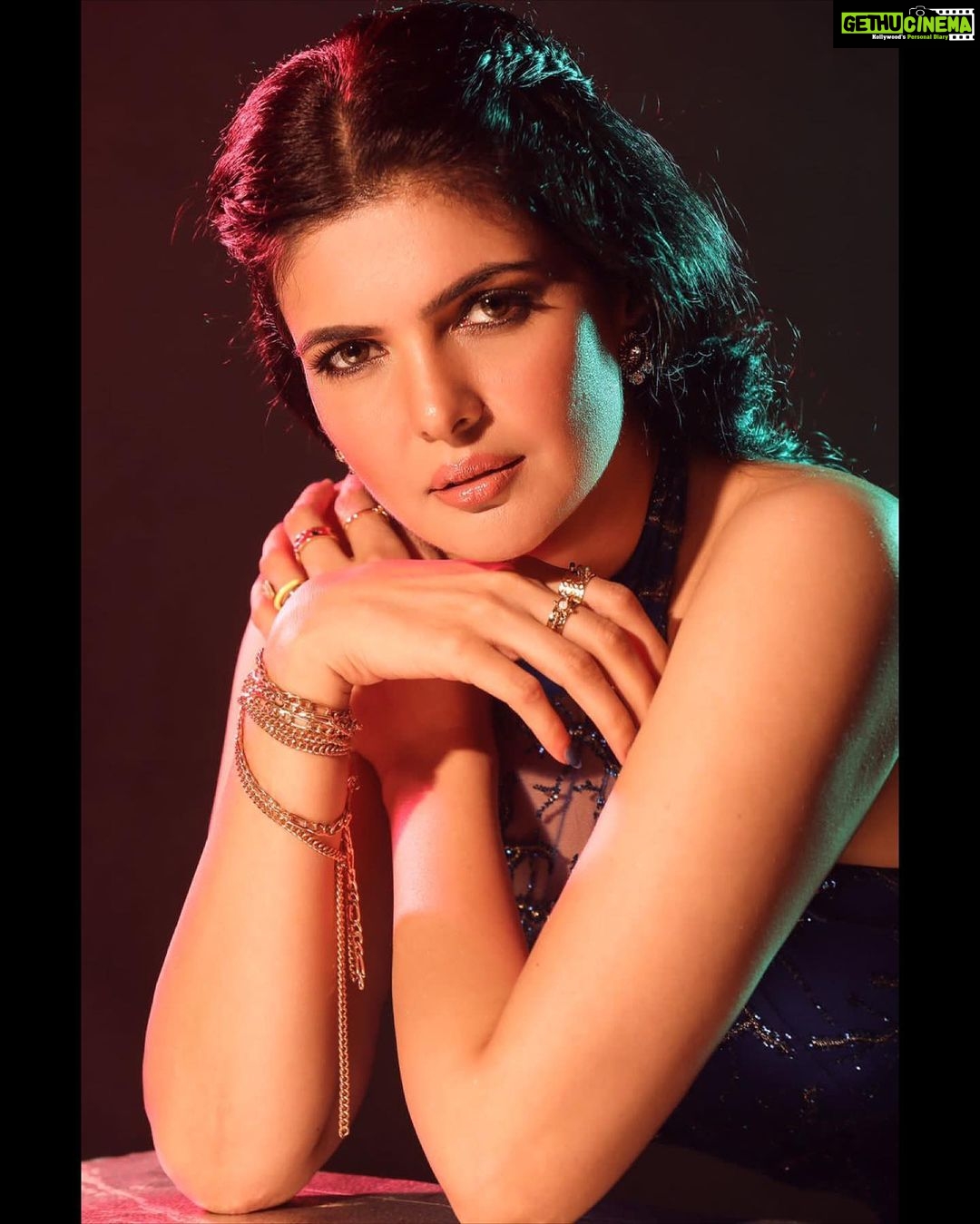 Ihana Dhillon Instagram - #loveforportraits Click:- @rohangandotraphotographer