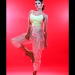 Ihana Dhillon Instagram - Stand tall Stand firm Dream big. 📸 @rohangandotraphotographer Jewels:- @artios_india Footwear:- @londonrag_in Makeup :- Me 😜
