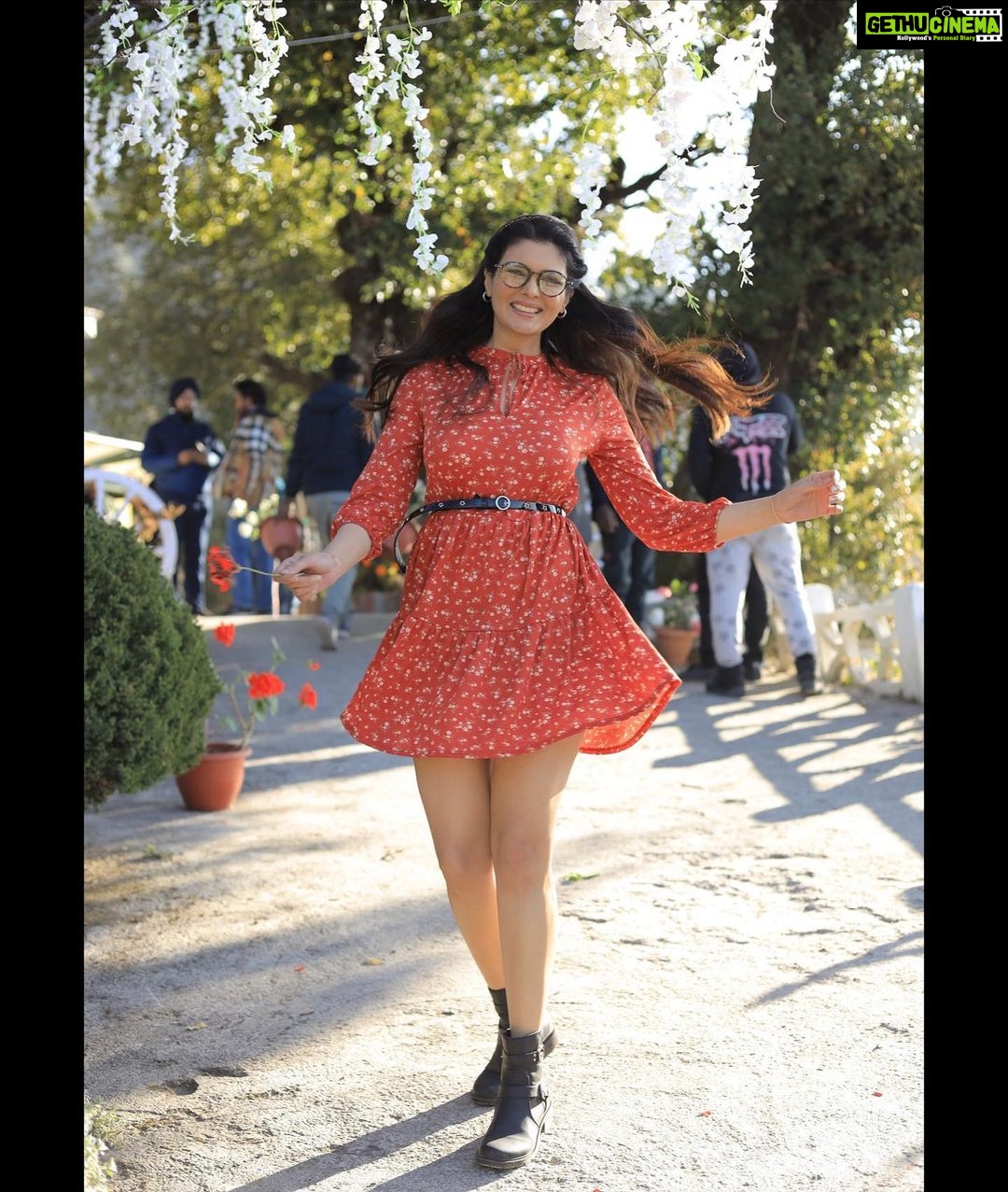 Ihana Dhillon Instagram - There is only one happiness in life: to love and be loved . #happyvalentinesday everyone 🥰