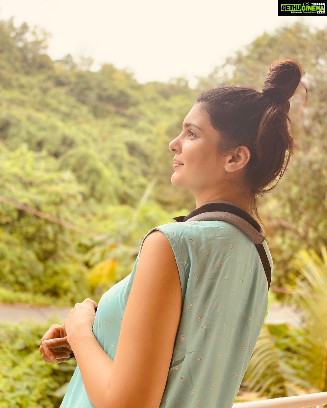 Ihana Dhillon Instagram - Keep looking up …