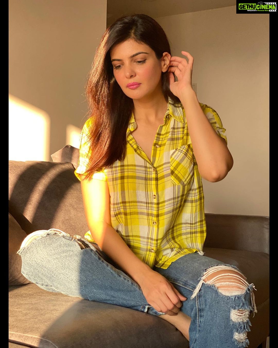 Ihana Dhillon Instagram - #morningthoughts💭 Mumbai, Maharashtra