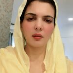 Ihana Dhillon Instagram - This is how my mom gonna be on my vidai 🤣🤣🤣🤣🤣🤣🤣🤣🤣🤣 🙈 . . . #instagood #instareels #instalikes #likeforlike #instadaily #followforfollow #followbackinstantly #bhfyp #comment #beautiful #me #love #ihanadhillon