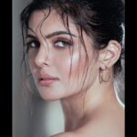Ihana Dhillon Instagram - She had a galaxy in her eyes , A universe in her mind . Photography @rohangandotraphotographer . . . . . #portrait #portraitphotography #hairstyles #makeup #light #photography #shoot #camera #click #deepeyes #thoughts #love #peace #ihanadhillon Home!