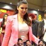 Ihana Dhillon Instagram - Golgappe in theatres 🎭🙏 @smeepkang @rajatbedi24 @binnudhillons @missdhillon @zeestudiosofficial @zeemusiccompany #triflixentertainmentllp @sohamrockstrent #golgappe
