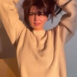 Ihana Dhillon Instagram – Sheeshe nu tared pe gye … 
*
*
*
*
#punjabisongs #portrait #goodhairday #candid #naturalhairstyles #sunset #goldenhour #instagood #instamood #trending #love #ihanadhillon