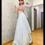 Ihana Dhillon Instagram - Make it simple, but significant 💃 ⭐️ ⭐️ ⭐️ Styled by: @yashasvisingh19 Outfit: @izzumimehta Outfit Pr: @lesoleil.in Jewelry: @miranabymegha Jewelry Pr: @affiliates_pr Footwear: @bata.india