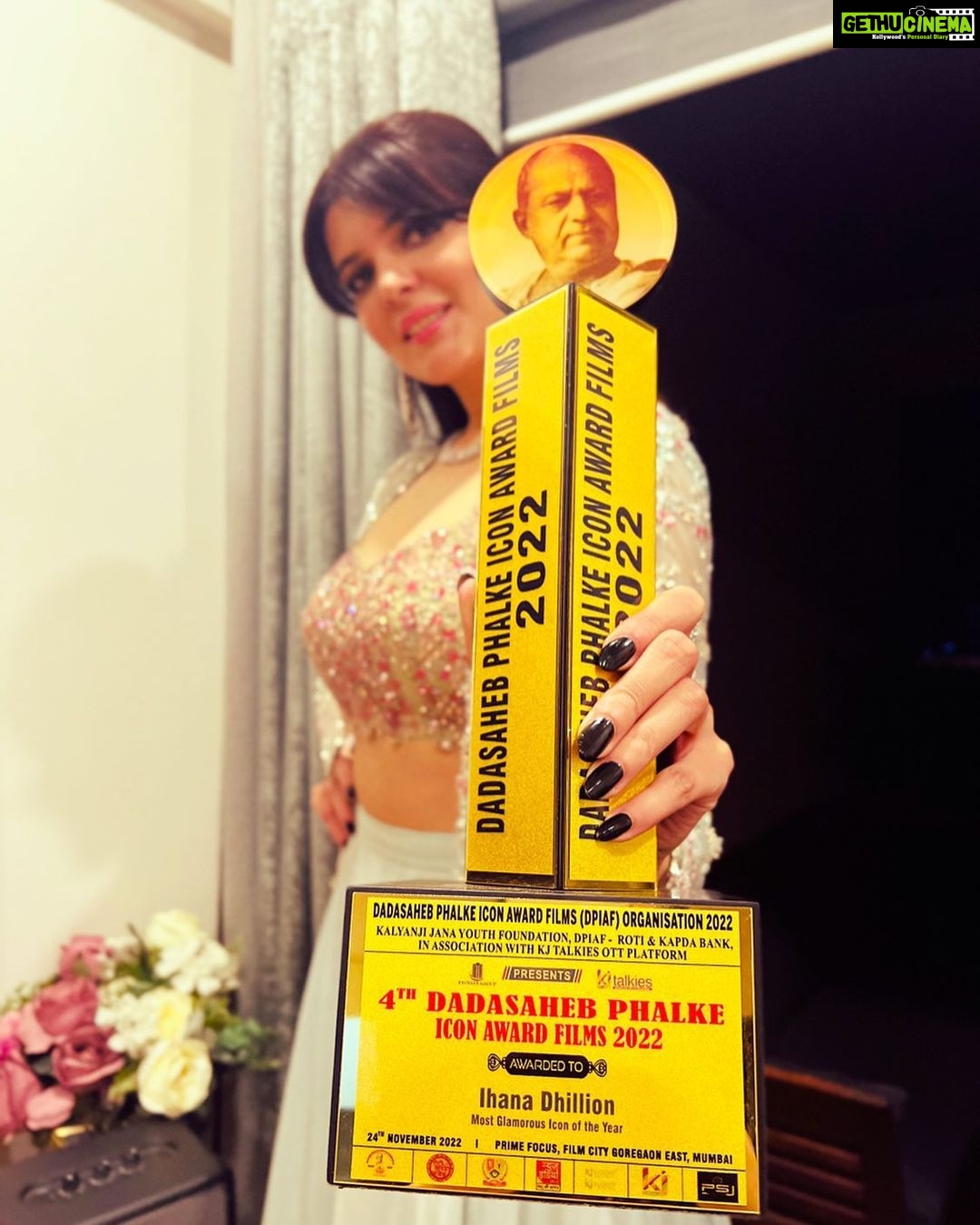 Ihana Dhillon Instagram - Thank you @dpiaf.official for this beauty 💫🌟 #dadasahibphalkeaward #dadasahebphalkeawards2022