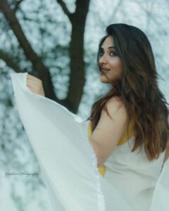 Indhuja Ravichandran Instagram - Winter Is Here ❄️
📸@cinematographer_gautham