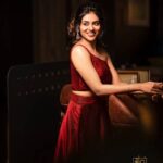 Indhuja Ravichandran Instagram - Think Something Good & Just Smile 😊 Shot by : @diwahar_photography Designer : @saras.secret.boutique MUAH @thanushiya_bridal_studio