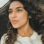 Indhuja Ravichandran Instagram - Curly Me 💁‍♀️ #selfiemust