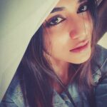 Indhuja Ravichandran Instagram - Just Looking at you ♥️ CC - @cinematographer_gautham #happysunday #happymothersday #looks #selfie