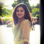 Indhuja Ravichandran Instagram - Happy Sunday Shot by @cinematographer_gautham Wardrobe @adhiktha_by_sn #selfmakeup #newyearevent #singapore Hotel Boss Singapore