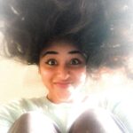 Indhuja Ravichandran Instagram - UpSiDe DoWn 🤓