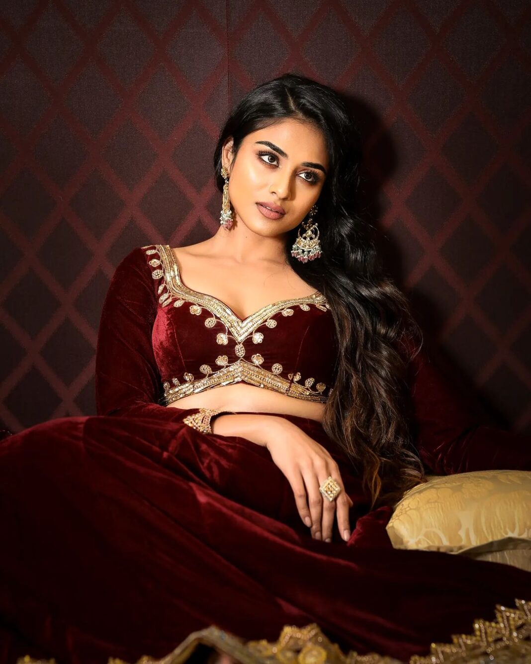 Indhuja Ravichandran Instagram - If you raise your gaze, you don’t see the boundaries anymore! MUAH @pl_makeupacademy_france ❤️ Shot by @pl_clicks ❤️ Wardrobe @kalki.fr
