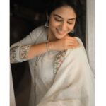 Indhuja Ravichandran Instagram - Thank you all for making #naanevaruvean a huge success.. A special thanks to all those who wished me personally and to press and media for all the positive reviews. Shot by @sinty_boy Outfit @rehanabasheerofficial