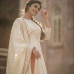 Indhuja Ravichandran Instagram - மொழியில்லை என்றால் இங்கே இடமில்லை என்றே அறிவாய் ! விழித்துக்கொள் தமிழா முன்னே இணைத்துக்கொள் தமிழால் உன்னை! அனைவருக்கும் என் இனிய தமிழ் புத்தாண்டு நல்வாழ்த்துக்கள் 🙏 . . . Wardrobe @rehanabasheerofficial 🤍