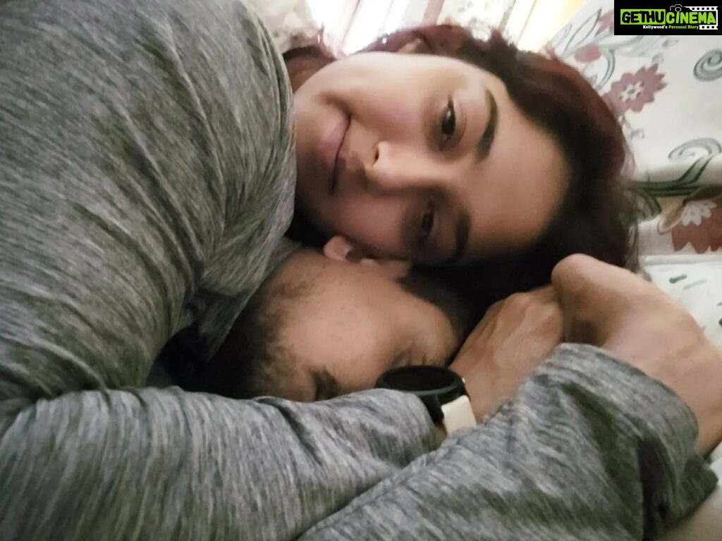 Ira Khan Instagram - Couples who afternoon-nap together, stay together. Happy Valentine's Day❤ Wishing you all safe, comfortable, trusting, content, heart-filling love🎈 . . . #happyvalentinesday #valentineday #love #siesta #afternoonnap #nap #couple #couplegoals