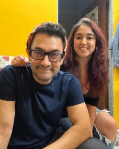Ira Khan Instagram - Guess who did my make-up?
It's interesting when your father walks up to you and claims he can do your make-up better than you can... and he turns out to be right.
Who needs YouTube tutorials?!