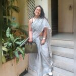 Ira Khan Instagram - Saree Sunday! I love sarees. So I've decided I'm going to wear a saree every Sunday. For a few hours. I don't own that many so I'm going to raid various people's closets 😊 that way I don't even need place in my closet for them🙈 This is mom's. From Calcutta. We think. Yes, I wore boots with my saree. . . . #saree #calcutta #sareesunday #sunday #dressup