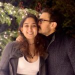 Ira Khan Instagram – Merry Christmas 🎄
Part 2.
Bloopers in story!

#christmastree #christmas #holiday #raindeer #love #fashionicons #coolkids