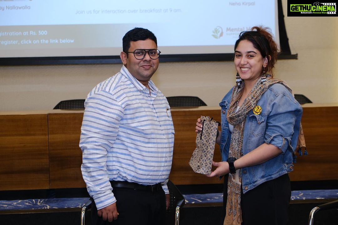 Ira Khan Instagram - Agatsu attended the World Bipolar Day Conference! What a beautiful coming together of stakeholders. It was heartwarming to see so many passionate and dedicated people that ranged from professionals, caregivers and people with lived experience from different ages and spheres of life. Thank you @bipolar_india and @amaha.health for the event and for giving us an opportunity to contribute. #worldbipolarday #mentalhealth #conference #mentalhealthawareness #bipolarindia #talk #panel #paneldiscussion #livedexperience #caregivers #capoeira #letstalk #itsokaytoaskforhelp #support #therapy #community Bombay Hospital