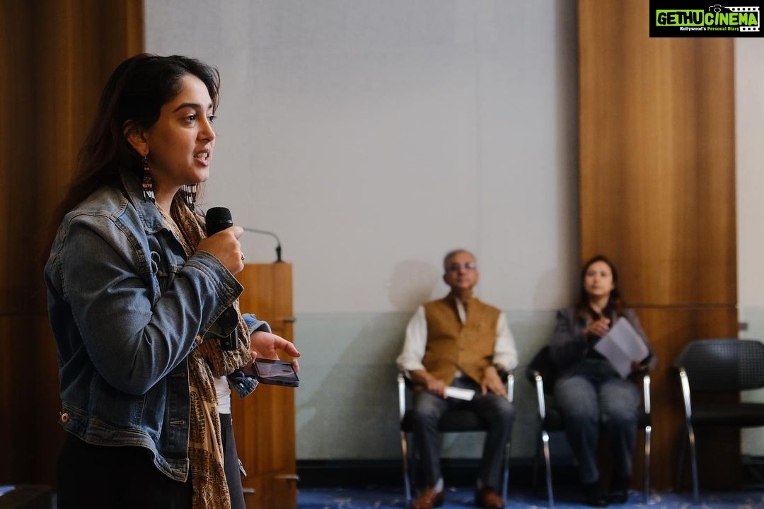 Ira Khan Instagram - Agatsu attended the World Bipolar Day Conference! What a beautiful coming together of stakeholders. It was heartwarming to see so many passionate and dedicated people that ranged from professionals, caregivers and people with lived experience from different ages and spheres of life. Thank you @bipolar_india and @amaha.health for the event and for giving us an opportunity to contribute. #worldbipolarday #mentalhealth #conference #mentalhealthawareness #bipolarindia #talk #panel #paneldiscussion #livedexperience #caregivers #capoeira #letstalk #itsokaytoaskforhelp #support #therapy #community Bombay Hospital