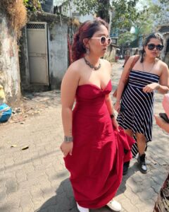 Ira Khan Instagram - I have never felt entirely pretty. 
But I did that day. 
I felt like a princess. 
I felt like I could be photographed from any angle with whatever expression and I still looked pretty. 

Thank you @coleen_khan_affonso ❤️ for making look gorgeous 
and @etherealstudio.in for capturing it and our (@nupur_shikhare ) special day.