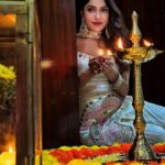 Ishita Raj Sharma Instagram - शुभ दीपावली 🪔 . Jewellery by @zevar_geeta . #ishitaraj #happydiwali2022