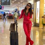 Ishita Raj Sharma Instagram – Travel before you run outta time! 
Now I’m running late, ok bye Bon Voy! Terminal 1 DXB International Airport