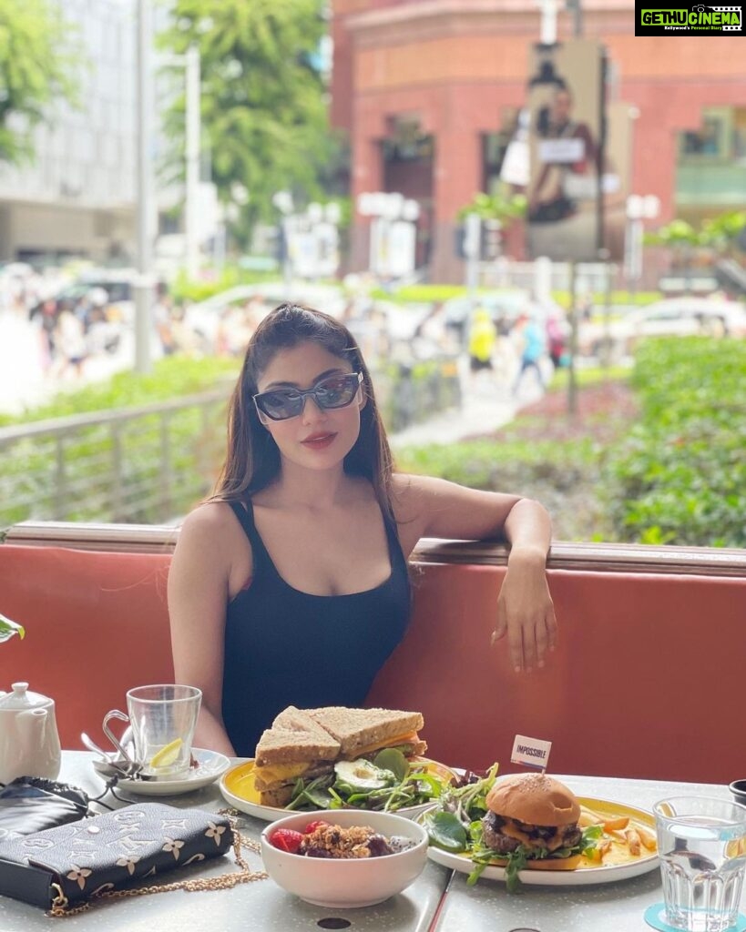 Ishita Raj Sharma Instagram - But first, I’ll eat some leisurely breakfast, then change the world > uhhh right ok— if not, then atleast change my mood 😝🍇🍉🍒🥙🍲🧇🥞🍮 Orchard Road, Singapore