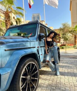 Ishita Raj Sharma Instagram - As Sean Boswell said in Tokyo drift- “It’s not the ride, It’s the rider” 😜
.
.
.
.
.
#dubaitravel #travelwithIR #ishitaraaj 
#carsofinsta