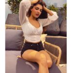 Ishita Raj Sharma Instagram - Too posey for a candid?