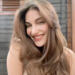 Ishita Raj Sharma Instagram - 🐝🥧!! . . . . . . #reels #reelsinstagram