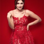 Ishita Raj Sharma Instagram - Pop-A-Red! . . . . . Photography- @pinkpenguin17 Makeup & Hair- @nitiluthramakeover Styling- @riitika.shingari22