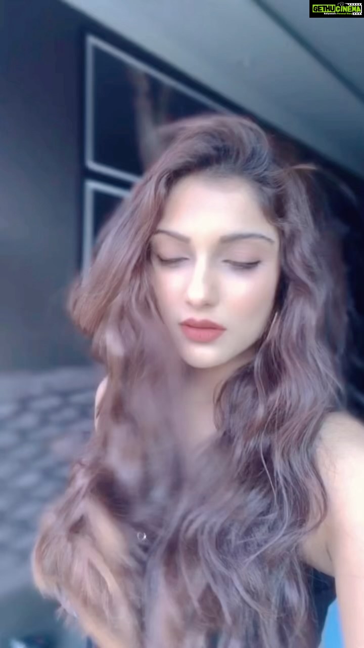 Ishita Raj Sharma Instagram - When he looks at you that way😍☺️ . . . . . . . . . . #reels #reelsinstagram #videos #lovestory #reelit