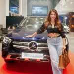 Ishita Raj Sharma Instagram - Dear diary, I bought my first car!! Yayy😁 It’s true, fortunate are those who have the constant support of their parents, and I can’t deny I’ve been that lucky child. And even though, you can’t repay the debt of selfless love, but I’ve always wanted to do something on my own to revert at least a fragment of what I’ve been bestowed with. And that’s what makes this car, extra special! Because this is, well my first that I could buy on my own. First I thought that it’s the car that would make me happy BUT now I know, it isn’t the car, but the thought it leaves me with- that l’m wee bit capable of doing something for them. So to the ones who said money can’t buy happiness, maybe didn’t know it wasn’t the happiness of material things but rather the happiness you could afford to make your loved ones feel proud, anyway possible. On that note, Thankyou mumma papa for believing ❤️ and the universe for blessing.🤞 Keep workin hard and one day, you’ll reap! And hey, most importantly… Enjoy life while it lasts😜 #simplegospel @autohangar . . #Mercedes-Benz #mercedessuv #cargram Auto Hangar-Mercedes-Benz