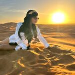 Ishita Raj Sharma Instagram - Sun downer, mood lifter! UAE