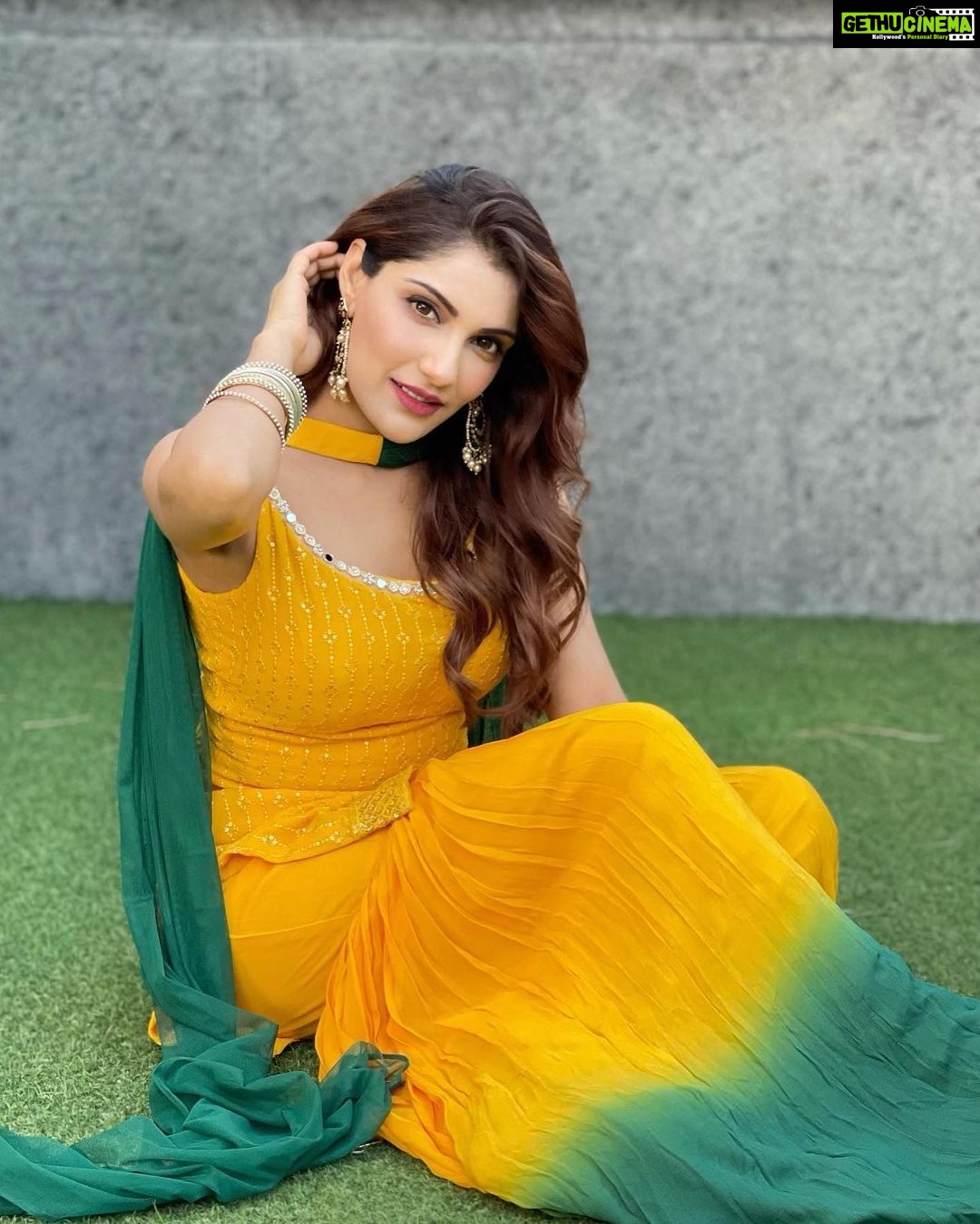 Ishita Raj Sharma Instagram - A Smile never goes out of style😁