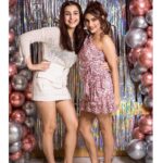 Ishita Raj Sharma Instagram - Dear Diary, As I grow older by a year please help me stay younger at heart forever and glide into the next year laughing 😂dancing 💃🏻and happy😁 because at the end that’s all what matters, how many memories you created smiling with people who fill your 💝 with love and warmth! Thankyou for blessing me with an extraordinary family and friends who lemme stay insane🤪 #forvever21 #birthdaydiaries’21