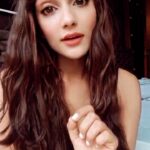 Ishita Raj Sharma Instagram - Ahem! Right then!!😋😋 #quarantinelife #instagram #reelsinstagram #lockdown2021 #reelsvideo #justforfun😅