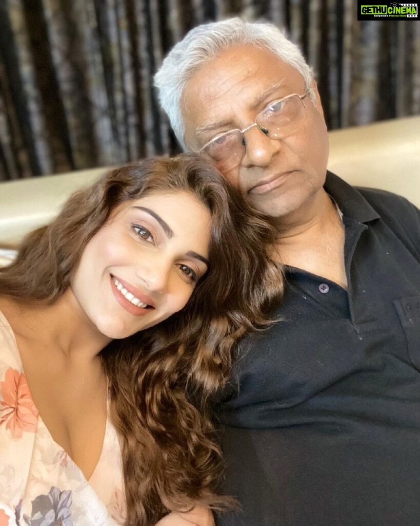 Ishita Raj Sharma Instagram - A father doesn’t tell you that he loves you. He shows you! Happy birthday Papa ❤️