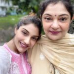 Ishita Raj Sharma Instagram - My happy place. My home. Forever. Always! Happy mummas day to my beautiful mom and to all the wonderful mommy’s in the world ❤️ My World