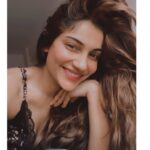 Ishita Raj Sharma Instagram - When lockdown makes everyday look just the same and you can’t leave your bed. Good morning peeps🤗 Hope the sun is shining brighter today on y’all!